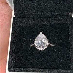 Pandora Ring